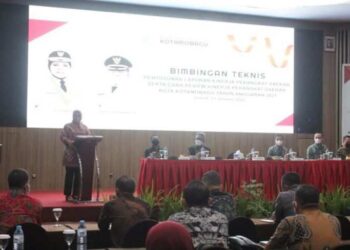 Wali Kota Tatong Bara Buka Bimtek LKPD dan Cara Review Kinerja Perangkat Daerah