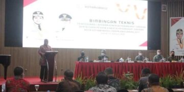 Wali Kota Tatong Bara Buka Bimtek LKPD dan Cara Review Kinerja Perangkat Daerah