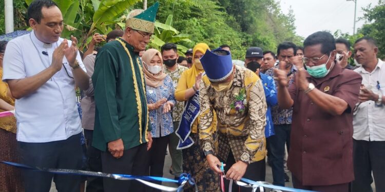 Jalan Aspal Dirindukan Warga Jiko Belanga Terwujud, Ketua Adat : Terima Kasih Banyak Pak Bupati