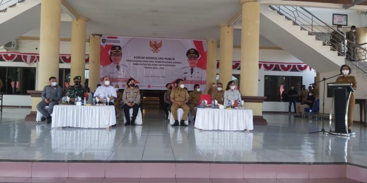 Yasti Buka Forum Komunikasi Publik Penyusunan Rancangan Pembangunan Pemda Tahun 2023-2026
