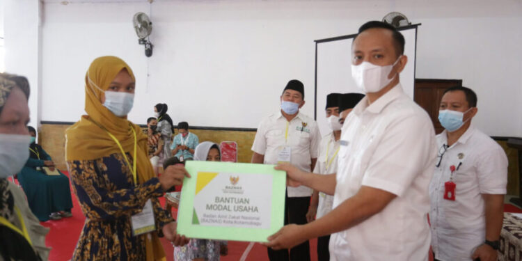 BAZNAS dan Pemkot Kotamobagu Salurkan Bantuan Modal Usaha Bagi Pelaku UMKM