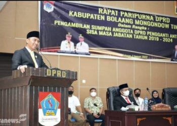 Didampingi Wabup, Bupati Sachrul Hadiri Paripurna PAW DPRD Boltim