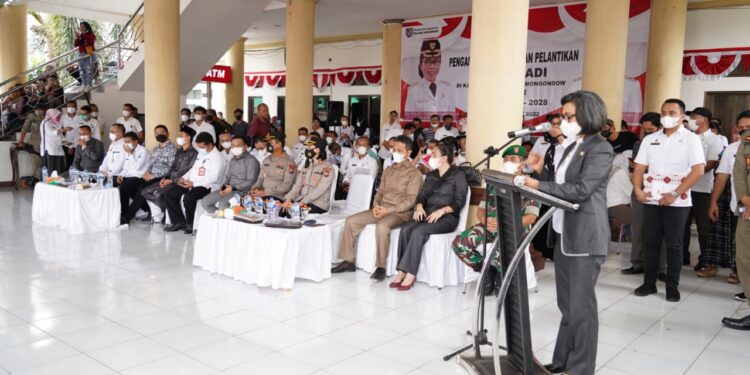 Didampingi Wabup, Bupati Yasti Lantink 96 Sangadi Terpilih