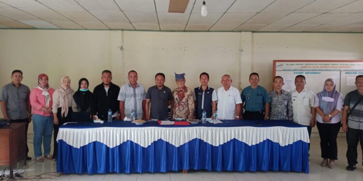 Lewat Mobakid di 15 Kecamatan, Bupati Yasti Dapat Gelar Adat