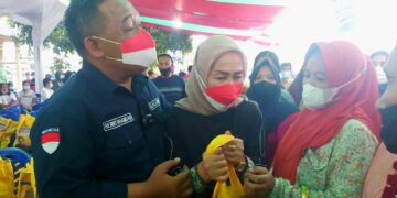 Warga Kotamobagu Sumringah, BRANI dan Erick Thohir Bagi 2.500 Paket Sembako Gratis