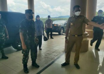 Didampingi Istri Tercinta, Bupati Sachrul Sambut Kunjungan Danrem 131/Santiago