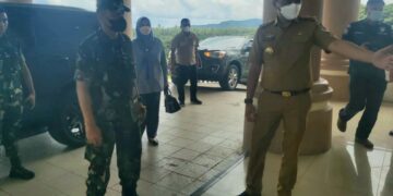 Didampingi Istri Tercinta, Bupati Sachrul Sambut Kunjungan Danrem 131/Santiago