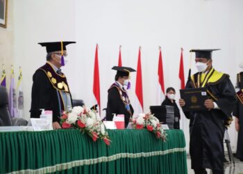 Diwisuda, Bupati Boltim Resmi Sandang Gelar Magister Sains