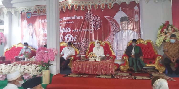 Bupati Yasti Buka Puasa Bersama Masyarakat Pangian Barat