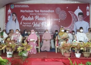 Didampingi Sekda, Yasti Buka Bersama di Desa Nonapan Baru