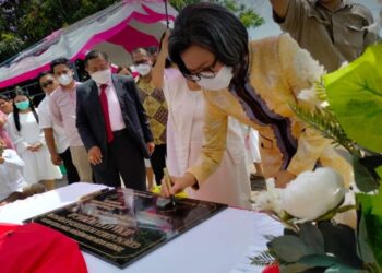 Didampingi Wabup, Bupati Bolmong Resmikan Gedung GPdI Elim di Desa Poigar II