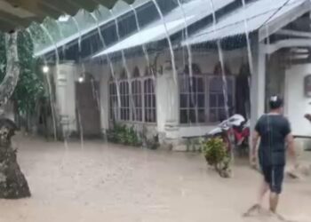 Cuaca Ekstrim, Puluhan Rumah Warga di Desa Dodap Pantai Terendam Banjir