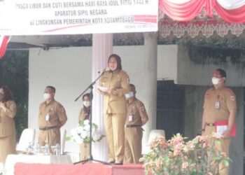 Pimpin Apel Perdana, Wali Kota Ingatkan ASN Terkait Etika dan Sopan Santun di Medsos