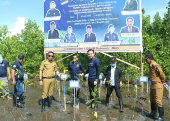 Bupati Boltim Hadiri Penanaman Mangrove Kementerian LHK dan GPND