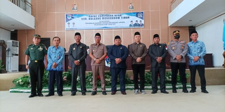 Hadiri Paripurna DPRD Boltim, Bupati Sachrul Sampaikan Ranperda Pertanggungjawaban APBD 2021