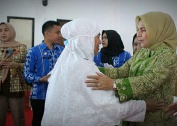 Tunaikan Rukun Islam ke Lima, Tatong Doakan 74 CJH