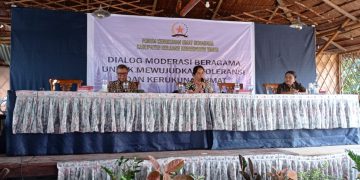 Hadiri Dialog FKUB, Kaban Kesbangpol Boltim Sampaikan Pentingnya Kerukunan Umat Beragama