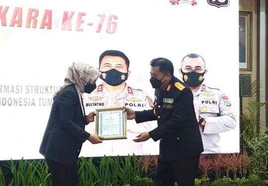 Wali Kota Kotamobagu Terima Penghargaan dari Polda Sulut