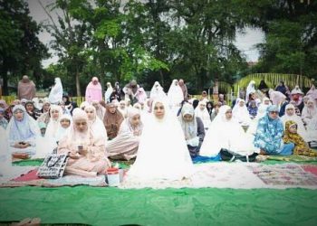 Wali Kota dan Wawali Sholat Idul Adha di Lapangan Kotamobagu