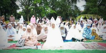 Wali Kota dan Wawali Sholat Idul Adha di Lapangan Kotamobagu