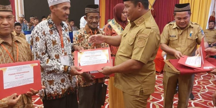 Tutup Bimtek Fardhu Kifayah, Wabup Bolsel : Semoga Ilmunya Bermanfaat