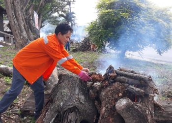 Sambut HUT Boltim, DLH Gelar Kerja Bakti di Ibukot Tutuyan