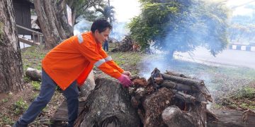 Sambut HUT Boltim, DLH Gelar Kerja Bakti di Ibukot Tutuyan