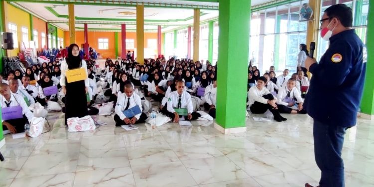 BP2MI Sulut Sosialisasi Peluang Kerja ke LN di IKTGM Kotamobagu