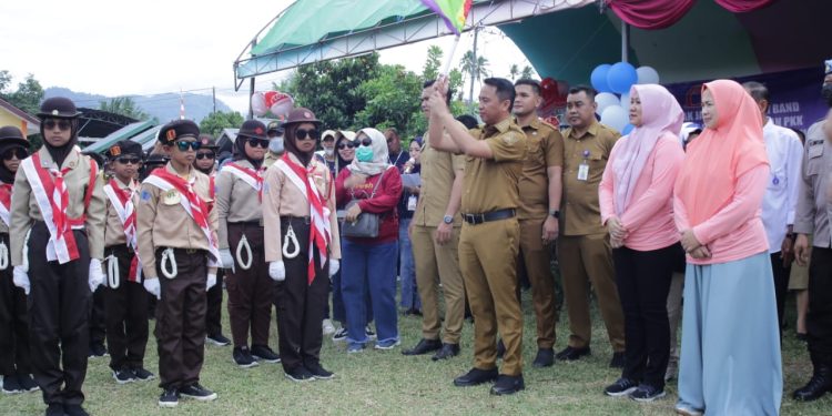 Bupati Boltim Buka Lomba Gerak Jalan dan Drumben Tingkat Kabupaten