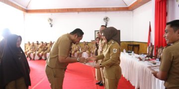 Wali Kota Kotamobagu Serahkan SK PNS Formasi Tahun 2019