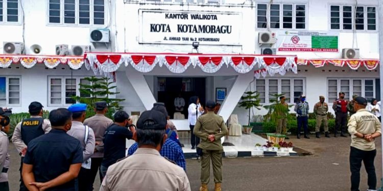 Tatong Bara : Pasar Serasi Tidak Pindah Permanen