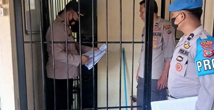 Polres Kotamobagu, Tahan 5 Tersangka Kasus Dugaan Penganiayaan Satpol-PP