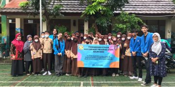 EDUKASI KESADARAN SISWA TERHADAP PENCEGAHAN PENYEBARAN VARIAN COVID OMICRON DALAM PEMBELAJARAN TATAP MUKA TERBATAS