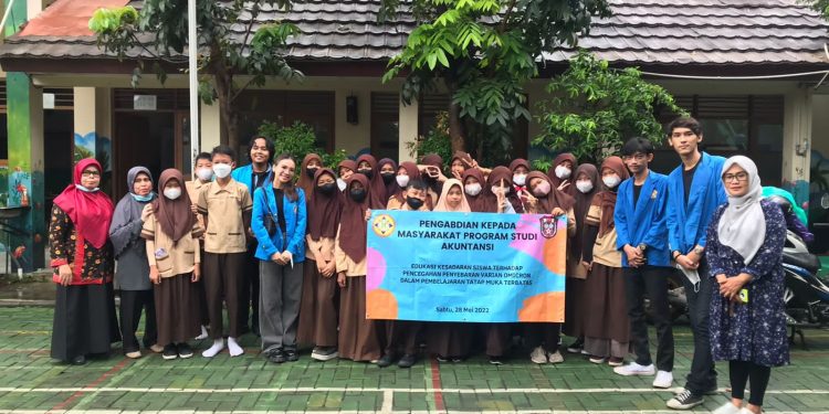 EDUKASI KESADARAN SISWA TERHADAP PENCEGAHAN PENYEBARAN VARIAN COVID OMICRON DALAM PEMBELAJARAN TATAP MUKA TERBATAS