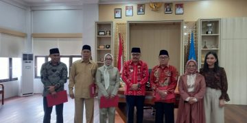 Limi Mokodompit Angkat Lima Stafsus