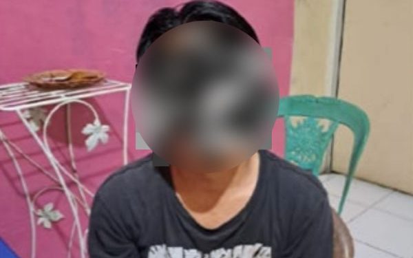 Pelaku AR Serahkan Diri ke Polsek Mapanget Usai Tikam Korban Hingga Tewas Pakai Pisau Taji Ayam