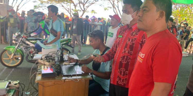 Buka Drag Race dan Drag Bike di Lolak, Tahlis Gallang Apresiasi Penyelenggara