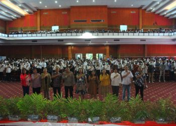 Kapolda Sulut Sharing Wawasan Kebangsaan di Politeknik Negeri Manado