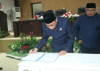Bupati Boltim Teken Nota Kesepahaman KUA-PPAS Perubahan 2022