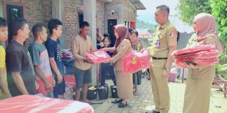 Pemkot Kotamobagu Salurkan Bantuan Musibah Kebakaran di Kelurahan Biga