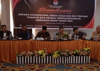 Asisten I Tedi Makalalag Hadiri Sosialisasi Tahapan Pemilu oleh KPU Kotamobagu