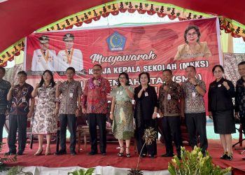 Dilaksanakan di Bolmong, Limi Mokodompit Buka Kegiatan Forum MKKS SMA se Sulut