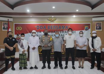 Polda Sulut Gelar Doa Bersama bagi Korban Tragedi Kanjuruhan