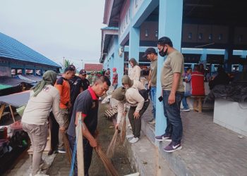 Meriahkan HUT TNI, Pemkot Bersama Kodim 1303 dan Polres Kotamobagu Gelar Kerja Bakti di Pasar Genggulang