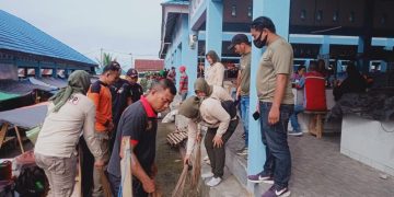 Meriahkan HUT TNI, Pemkot Bersama Kodim 1303 dan Polres Kotamobagu Gelar Kerja Bakti di Pasar Genggulang