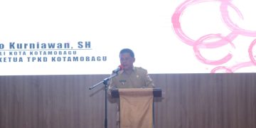 Nayodo Sampaikan Upaya Penanggulangan Kemiskinan Daerah di Rakorev TKPKD Sulut
