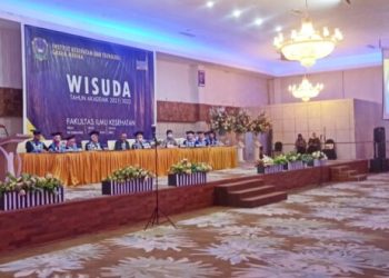 Nayodo Hadiri Wisuda IKT Graha Medika