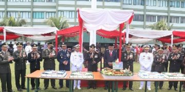 Kapolda Sulut Ikuti Upacara HUT ke-77 TNI di Kodam XIII/Merdeka
