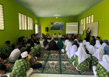 Sambut HSN 2022, ISNU Boltim Berikan Penyuluhan Kesehatan di Pesantren Tebuireng Buyat