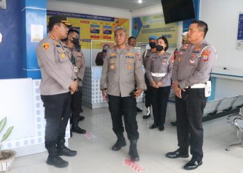 Kapolda Sulut Cek Pelayanan dan Fasilitas di Kantor Satpas Polresta Manado